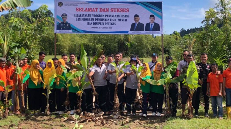 Lapas Sinabang Tanam 1000 Batang Pisang untuk Dukung Ketahanan Pangan Nasional. Foto:dok. Agamsyah/Noa.co.id.