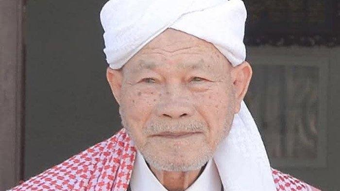ULAMA MENINGGAL - Tgk H Usman Ali atau lebih akrab disapa Abu Kuta Krueng telah meninggal dunia di RSU-ZA, Kamis (13/2/2025). 