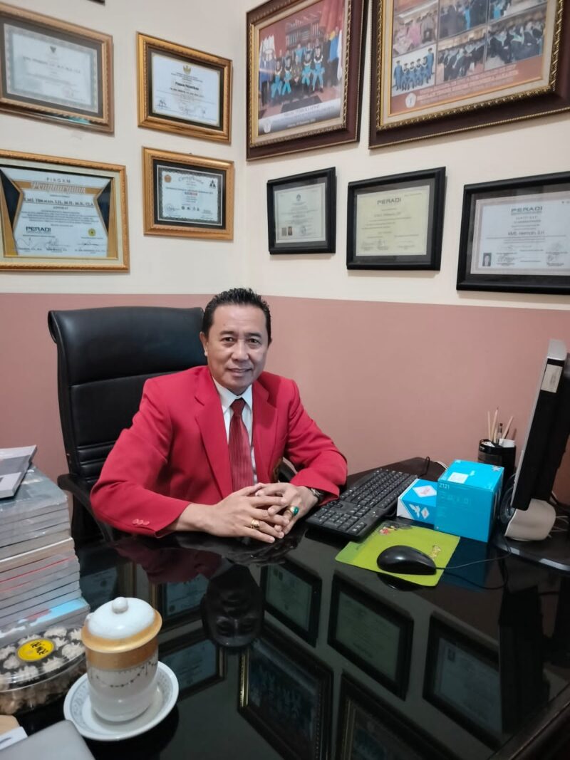 Dewan Pengawas RSUD CAM Kota Bekasi, Kemas Herman. (Foto: ist).