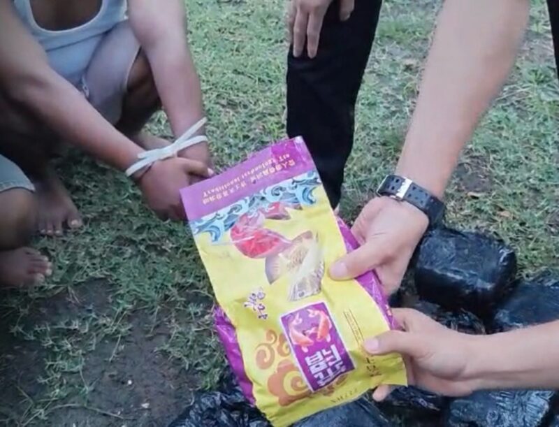 Bea Cukai Bengkalis bersama Kanwil DJBC Riau, Direktorat Interdiksi Narkotika DJBC dan Subdit IV Ditipid Narkoba Bareskrim Polri menggagalkan penyelundupan +_ 20 Kg Sabu di perairan Pambang, Kabupaten Bengkalis, Riau, Senin (17/2/2025). (Foto : DJBC Riau).