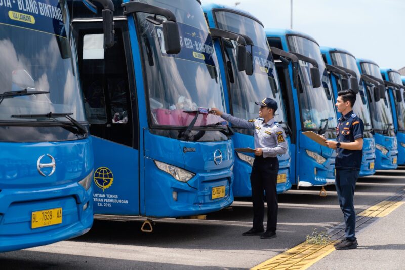 Bus Trans Koetaradja kembali beroperasi melayani mobilitas masyarakat di wilayah Banda Aceh dan Aceh Besar mulai Selasa (25/2) besok. Foto: Dok. PPID Dishub Aceh