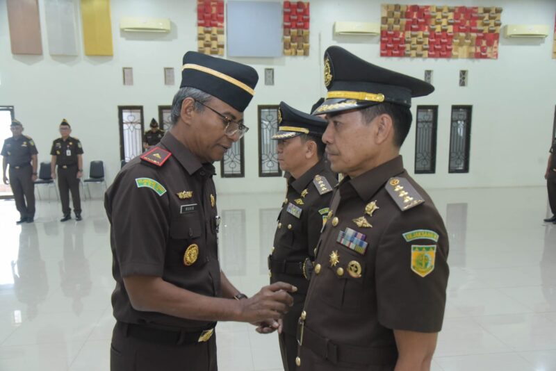 Acara pelantikan serah terima jabatan Asisten Pidana Militer  berlangsung di Kantor Kejati Aceh, Banda Aceh, Rabu (12/3/2025).(Foto : NOA.co.id/HO-Kejati Aceh).