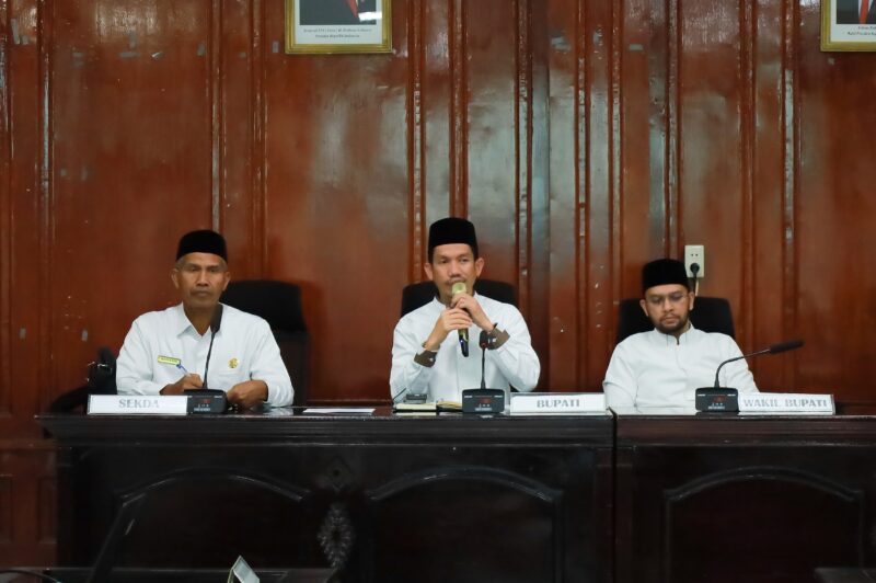 Bupati Aceh Barat Tekankan Komitmen ASN Melalui Penandatanganan Perjanjian Kinerja. Foto: Dok. Diskominsa Aceh Barat