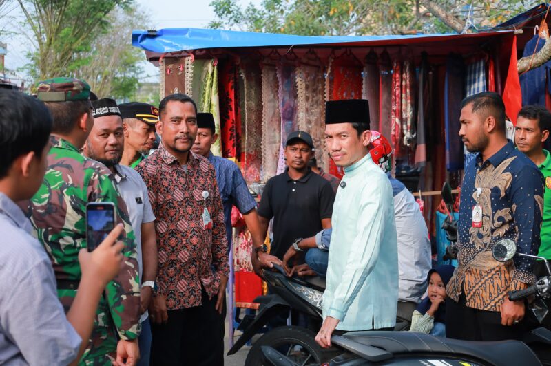 Bupati Aceh Barat Beri Toleransi Pedagang di Jalan Nasional hingga Malam Takbiran. Foto: Dok. Diskominsa Aceh Barat