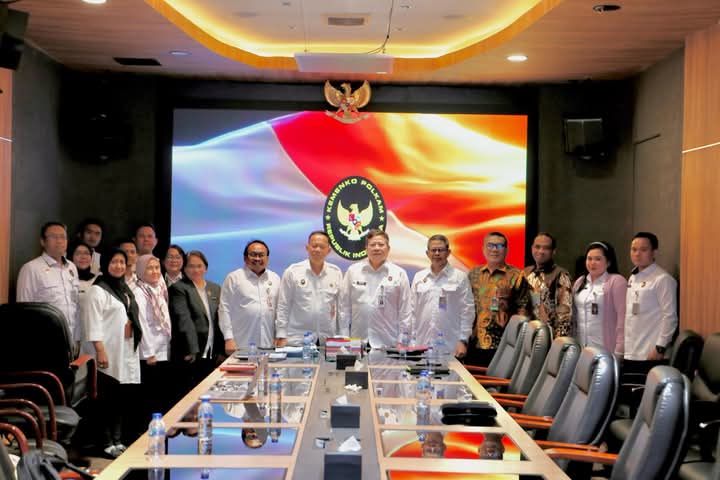 Kemenko Polkam bersama dengan Kementerian Koordinator Hukum, HAM, Imigrasi dan Permasyarakatan melaksanakan audiensi dan rapat penyusunan RUU Kemanan Laut, Jakarta, Selasa (15/4/2025). (Foto : NOA.co.id/HO-Kemenko Polkam).