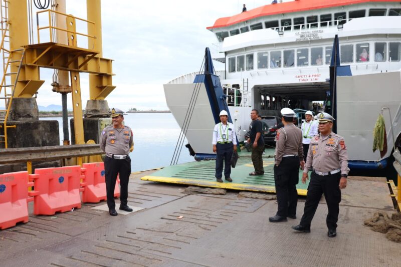 Aktivitas Masyarakat di Pelabuhan Ulee Lheue dan Museum Tsunami Padat, Kamtibmas Kondusif. Foto: Dok. Humas Polda Aceh
