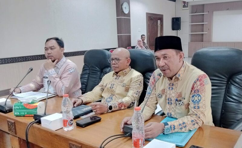 Rapat koordinasi dan persiapan pelaksanaan MTQ ke-35 Kabupaten Aceh Utara, berlangsung di Oproom Kantor Bupati di Landing, Kecamatan Lhoksukon, Kamis (10/4/2025).(NOA.co.id/IST).