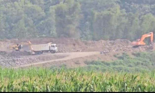 Diduga Galian C Ilegal Nekat Beroperasi Tanpa Izin. Foto: Dok. Iskandar Zulkarnaen/NOA