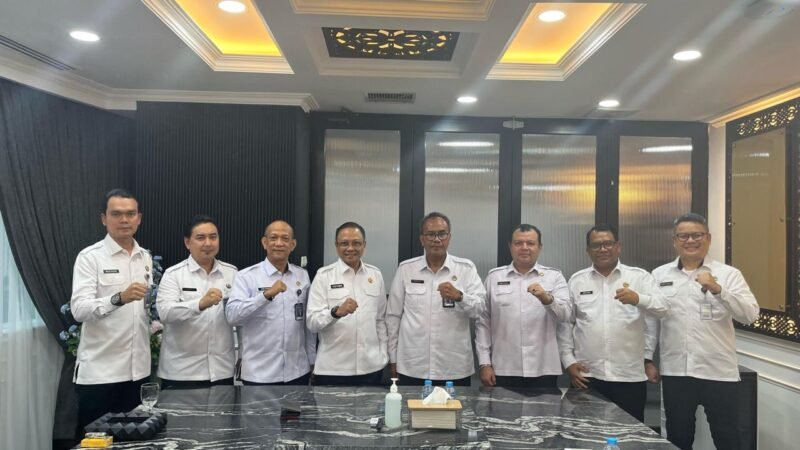 Jajaran Kanwil Ditjenim Aceh saat audiensi dengan Pelaksana Tugas (Plt). Dirjen Imigrasi Yuldi Yusman, Jakarta, Senin (28/4/2025). (NOA.co.id/HO-Kanwil Ditjenim Aceh).