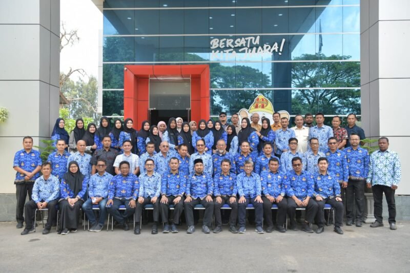 Sahuti Instruksi Gubernur, Kepala DPMPTSP Aceh Galang Bantuan Kemanusiaan Buat Palestina. Foto: Ist