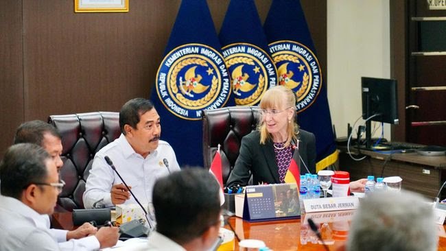 Menteri Imigrasi dan Permasyarakatan (Imipas) Agus Andrianto menerima audiensi Duta Besar Jerman untuk Indonesia, Ina Lepel. (dok. istimewa)