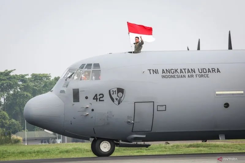 Pesawat C130J Super Hercules A1342 tiba di Lanud Halim Perdanakusuma, Jakarta, Kamis (16/5/2024). ANTARA FOTO/Asprilla Dwi Adha/nz