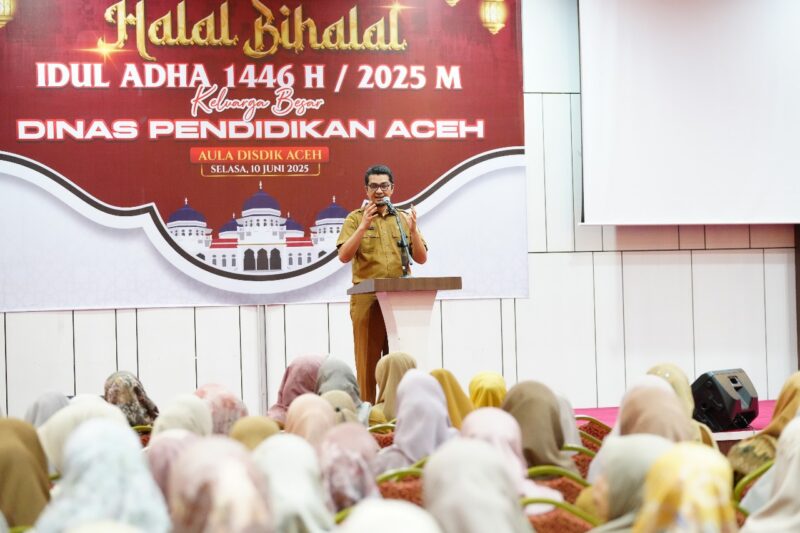 Halal Bi Halal Iduladha 1446 H, Marthunis Ajak Civitas Disdik Aceh Tanamkan Nilai Pengorbanan dan Integritas. Foto: Humas Disdik Aceh