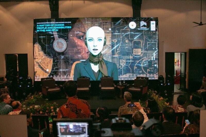 UNDP Indonesia, BAPPENAS, dan DEN menggelar policy dialogue sebagai  bagian dari peluncuran global Laporan Pembangunan Manusia ( Human Development Report) 2025 dan membahas bagaimana AI dan transformasi digital dapat mendorong pembangunan manusia yang inklusif dan berkelanjutan, Jakarta, Kamis (26/6/2025). (Foto : NOA.co.id/HO-UN Indonesia).