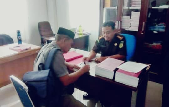 Seorang Keuchik di Nagan Raya Diseret ke Meja Hijau, Diduga Terlibat Mafia Tanah. Foto: Dok. Hidayat S/NOA.co.id