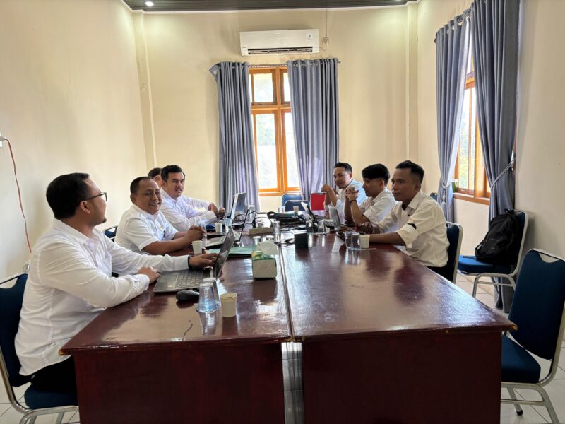 Dinas Kominsa Aceh Barat Gelar Coaching Clinic Pemanfaatan Aceh Barat Cloud untuk Inspektorat. Foto: Dok. Diskominsa Aceh Barat