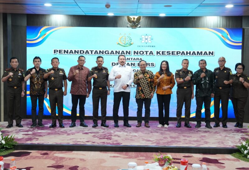 Kejagung dan Dewan Pers MouTerkait Penegakan Hukum dan Kemerdekaan Pers, Jakarta, Selasa (15/7/2025). (Foto : NOA.co.id/HO-Puspenkum Kejagung RI).