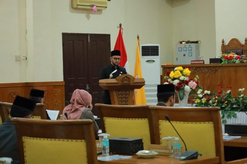 Wakil Bupati Aceh Barat Hadiri Rapat Penyampaian Rancangan Qanun Pertanggungjawaban APBK 2024. Foto: Dok. Diskominsa Aceh Barat