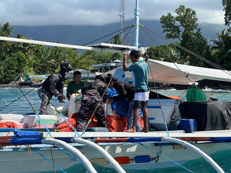 TNI AL Amankan Dua Boat Asal Filipina, Selasa malam (29/7/2025). (Foto : NOA.co.id/HO- Dinas Penerangan Angkatan Laut).