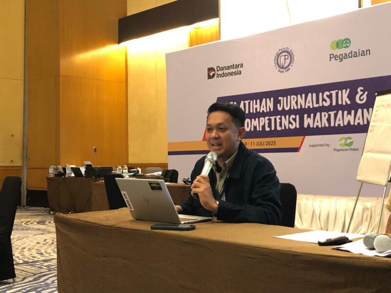 Andya Fauzi, Kepala Departemen Business Support PT Pegadaian Kanwil I Medan, dalam kegiatan Jumpa Pers di Hotel Aryaduta, pada Kamis (10/7). Dok : Hulwa Dzakira/NOA.co.id