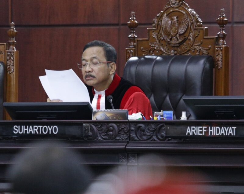 Ketua MK Suhartoyo saat Sidang Pengucapan Putusan/Ketetapan Perkara Nomor 84/PUU-XXIII/2025 Pengujian Materill Undang-Undang Nomor 2 Tahun 2002 tentang Kepolisian Negara Republik Indonesia, jakarta,  Kamis (3/7/2025). (NOA.co.id/Ho-MK).