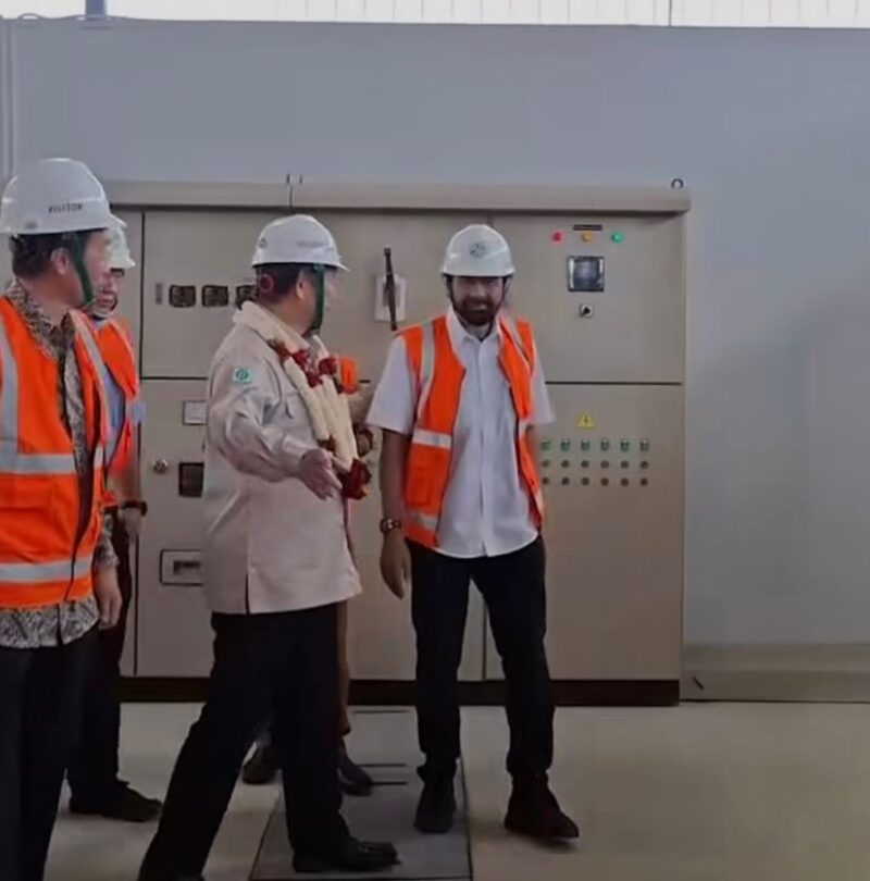 Gubernur Aceh Muzakir Manaf atau yang akrab disapa Mualem mengusulkan pembangunan pabrik penggilingan gabah (rice mill) di Aceh Utara.Selasa,(08/07/2025).Foto:Dok.Muzakirmanaf1964/Instagram.com