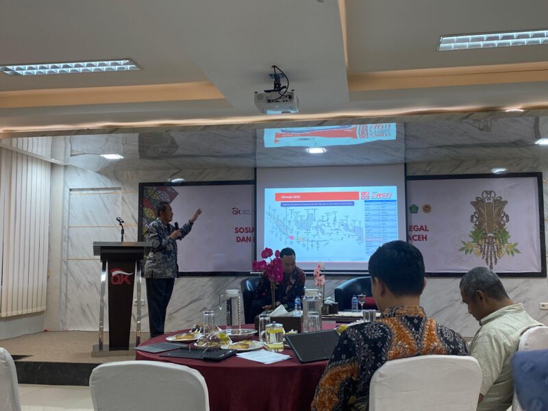 Fajaruddin menekankan bahwa masyarakat memiliki hak untuk melapor ke OJK apabila merasa data pribadinya disalahgunakan. Selasa, (08/07/2025). Foto:Dok. Aininadhirah/Noa.co.id.