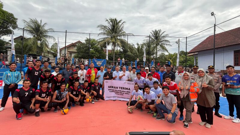 Turnamen Voli Antar Kemukiman Lhoknga dan Leupung Resmi Dibuka, Meriahkan Pekan Olahraga SBA 2025. Foto: Ist