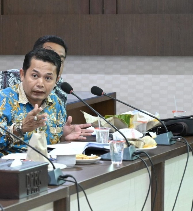 Penulis: Kabid SDM dan Manajemen Disdik Dayah Kota Banda Aceh, Wakil Ketua DPD BKPRMI Kota Banda Aceh, ICMI Kota Banda Aceh, Ketua Komite Dayah Terpadu Inshafuddin