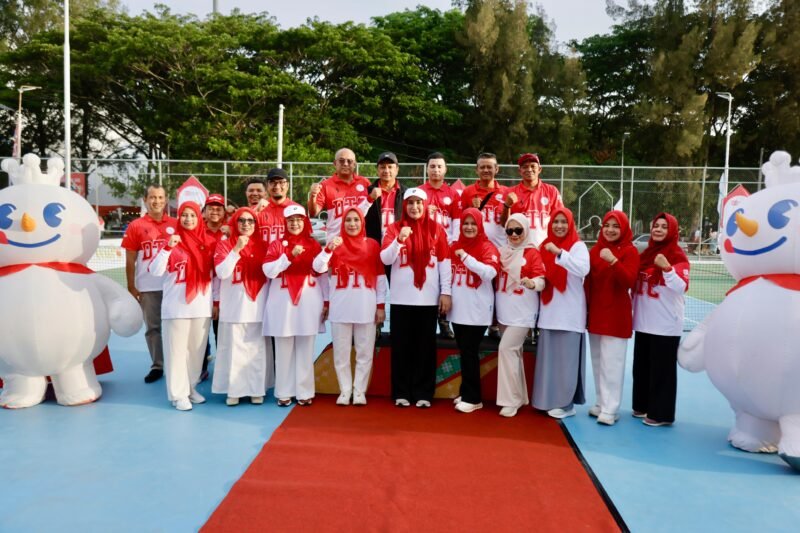 Buka Turnamen Malahayati Cup, Ketua TP PKK Aceh: Mengejar Prestasi, Mempererat Silaturrahmi. Foto: Ist