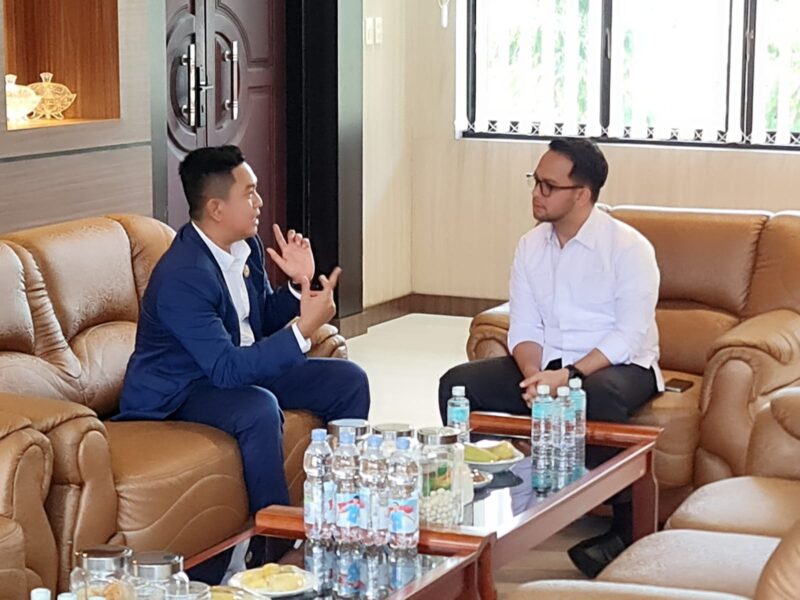 Wakil Bupati Aceh Barat dan KIA Perkuat Sinergi Keterbukaan Informasi Publik. Foto: Dok. Diskominsa Aceh Barat