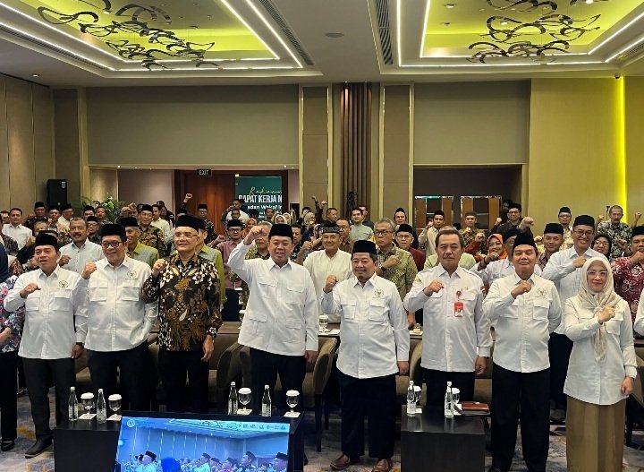 Rapat Koordinasi Nasional (Rakornas) Badan Wakaf Indonesia (BWI) Tahun 2025 bertema “Gerakan Indonesia Berwakaf: Meneguhkan Asta Cita Menuju Indonesia Emas” di Hotel Pullman, Jakarta, Rabu (6/8/2025). (Foto : NOA.co.id/HO-Puspen Kemendagri).