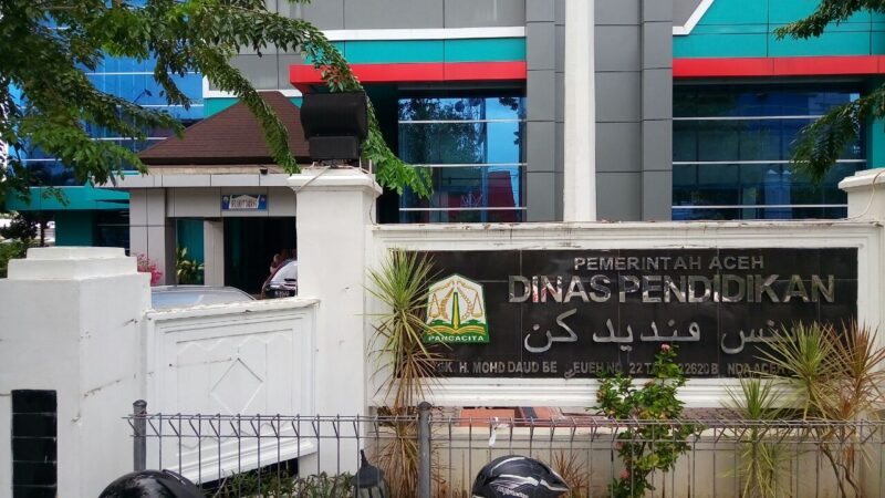 Kantor Dinas Pendidikan Aceh di Jalan Daud Beureuh, Banda Aceh. Foto: Dok. NOA.co.id.