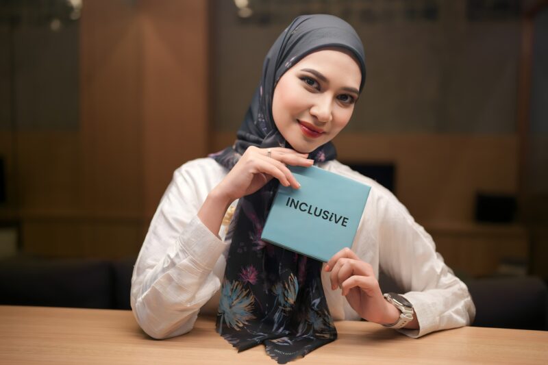 Founder dan CEO wirausaha sosial INCLUSiVE IDN with Angkie Yudistia. Foto: ist.