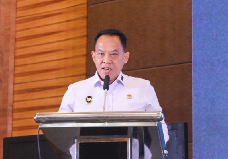 Deputi Bidang Koordinasi Pertahanan Negara dan Kesatuan Bangsa Kemenko Polkam, Mayjen TNI Purwito Hadi Wardhono saat memimpin Rapat Koordinasi dalam rangka Kajian Publik Tentang Kontingensi Konflik Global yang Mempengaruhi Stabilitas Nasional, Jakarta, Selasa, (9/9/2025). (Foto : NOA.co.id/HO-Kemenko Polkam RI).