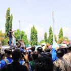 GAMMP Pidie menggelar unjuk rasa di depan Gedung DPRK setempat, Rabu (10/9/2025) (Foto.Amir Sagita.NOA.co.id)