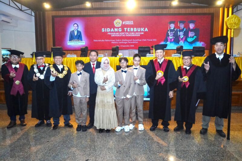 Sidang terbuka di Universitas Borobudur. Foto: ist.