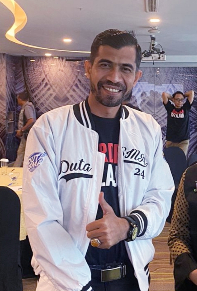 Penulis: Mukhlis Paru, SE., MM