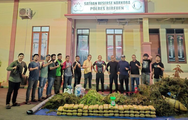 Polres Bireuen Berhasil Ungkap Kasus Narkotika, Satu Pelaku dan 154 Kg Ganja Diamankan. Foto: Dok. Bidhumas Polda Aceh