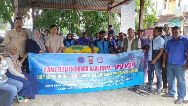 Polda Aceh Kembali Salurkan Bantuan Beras untuk Buruh FSPTI dan SPSI. Foto: Dok. Bidhumas Polda Aceh