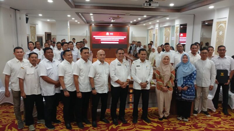 Asisten Perekonomian dan Pembangunan Buka Kegiatan Pembinaan Strategis UKPBJ se-Aceh untuk Akselerasi ProAktif dan Pengembangan SDM. Foto: Dok. Biro PBJ Setda Aceh