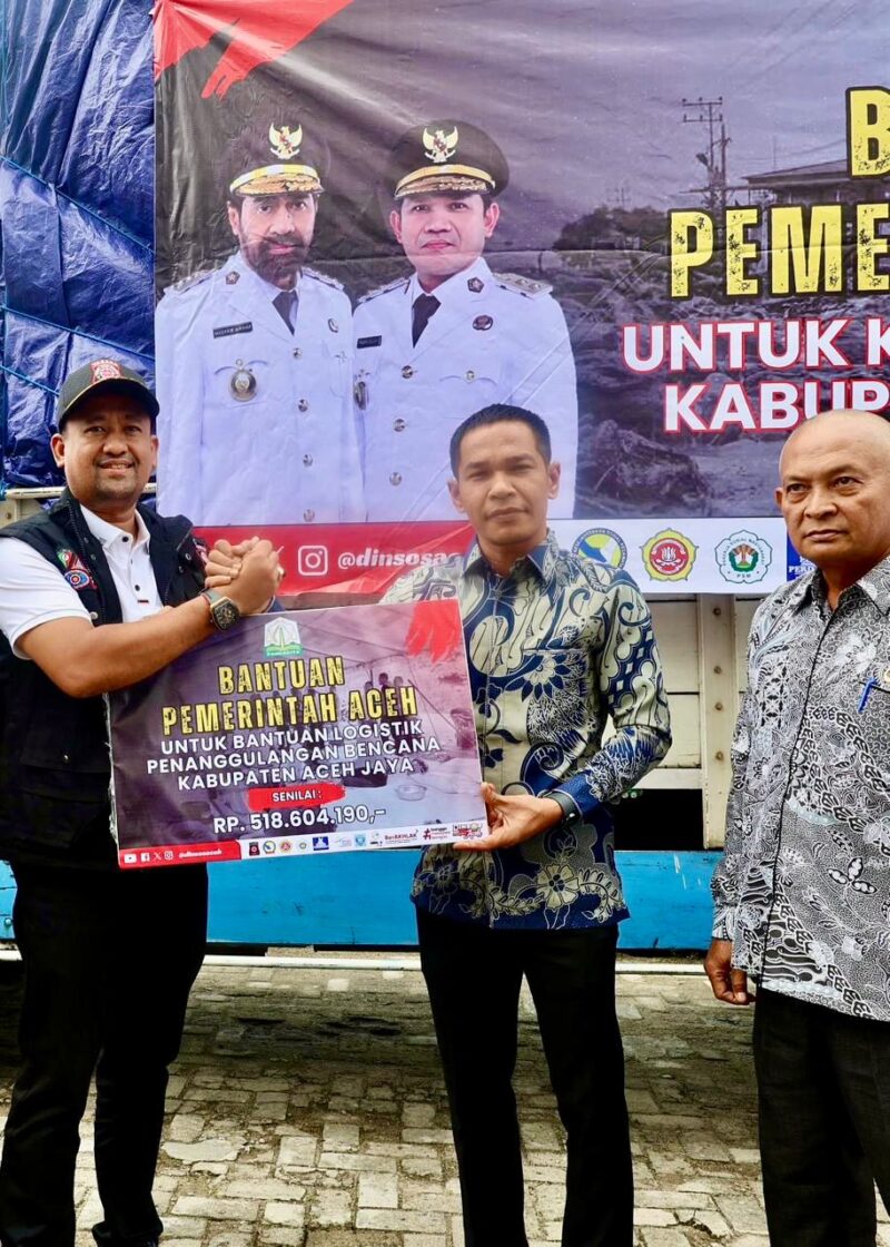 Dinas Sosial Aceh Salurkan Bantuan Masa Panik untuk Korban Banjir di Aceh Jaya. Foto: Ist