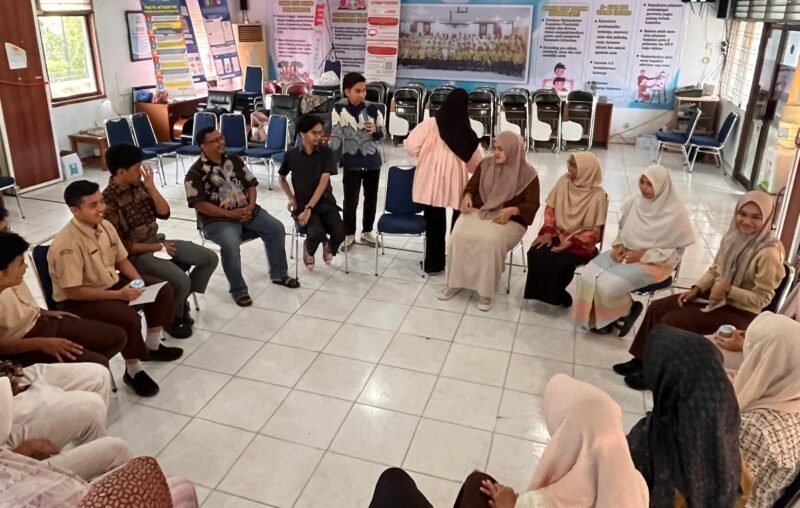 workshop edukatif bertajuk “Pengembangan Kartu dan Penguatan Komunikasi Keluarga tanpa Gawai yang diselenggarakan Gen-A Banda Aceh. Foto. Dok. Teuku Nizar/NOA.co.id