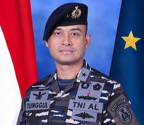 Kepala Dinas Penerangan TNI Angkatan Laut (Kadispenal) Laksamana Pertama (Laksma) Tunggul. (Foto : Wikipedia).