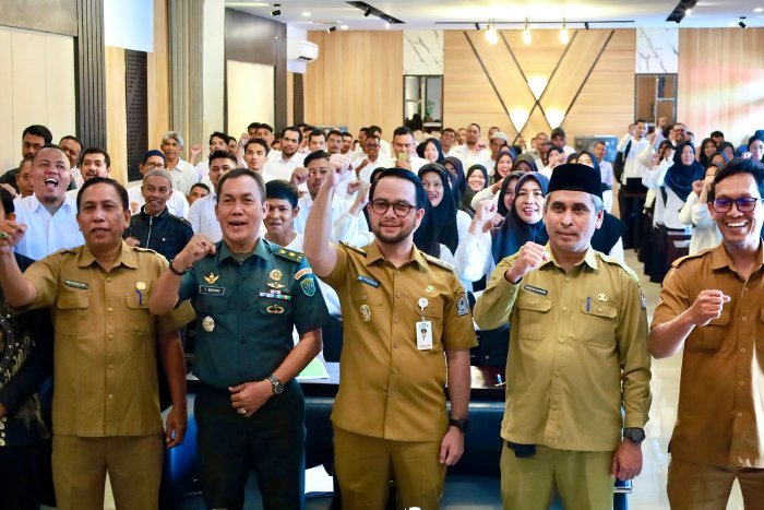 Suasana pembukaan Pelatihan Pengurus KDMP 2025 oleh Wakil Bupati Aceh Barat di Aula Hotel Eva SKY Meulaboh, Selasa (18/11/2025). Foto: Dok. Pemkab Aceh Barat