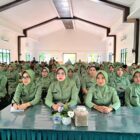 Persit KCK Cabang XXX Yonif 112 PD Iskandar Muda mengikuti Zoom Meeting Talkshow Bintal Ideologi bertema pencegahan dan penanganan KDRT di Aula Prasetya Dharma, Rabu (19/11/2025). Foto: Dok. Istimewa