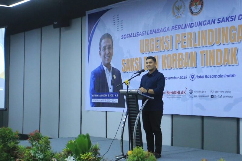 Wakil Wali Kota Banda Aceh, Afdhal Khalilullah, menyampaikan urgensi perlindungan saksi dan korban tindak pidana dalam kegiatan sosialisasi LPSK di Banda Aceh, Sabtu (22/11/2025). Foto: Dok. Prokopim Kota Banda Aceh