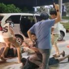 Tim gabungan Jatanras Ditreskrimum Polda Aceh dan Polres Lhokseumawe mengamankan tiga pelaku spesialis pembobol toko grosir di Gerbang Tol Kisaran, Sumatera Utara, Kamis (6/11/2025). Foto: Dok. Polda Aceh