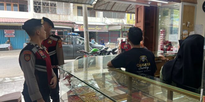 Personel Satuan Samapta (Sat Samapta) Polres Lhokseumawe melaksanakan kegiatan Patroli Perintis Presisi pada Selasa (4/11/2025). dok. Polres Lhokseumawe