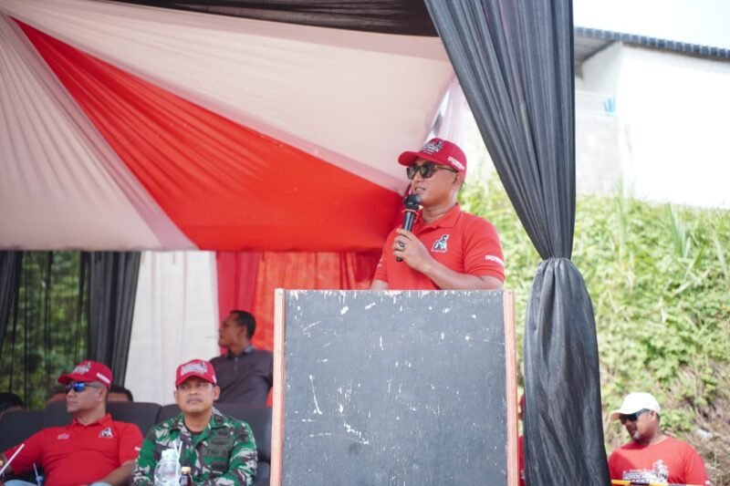 Kapolres Lhokseumawe AKBP Dr. Ahzan, SH., S.I.K., MH., M.S.M. menghadiri Kejurda Motocross Grasstrack Pemerintah Aceh Seri ke-4 yang digelar di Sirkuit MX GTX Cot Gepeuh, Desa Meuria Paloh, Kecamatan Muara Satu, Minggu (16/11/2025). Dok. Polres Lhokseumawe